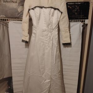 Scott McClintock Ivory Long Sleeve Formal Dress Embellished Size 8 USA Made